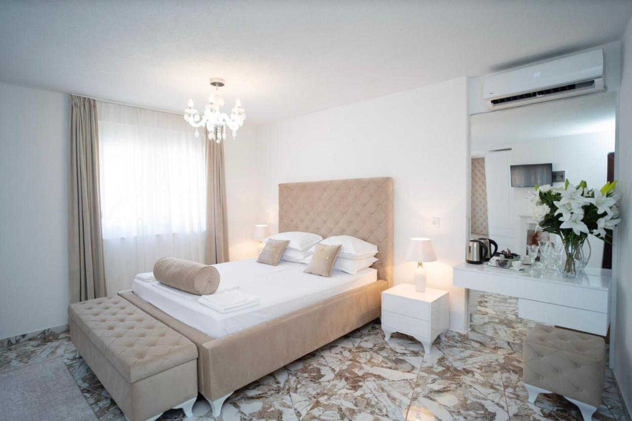 מוסטר Urban Suites & Apartments מראה חיצוני תמונה