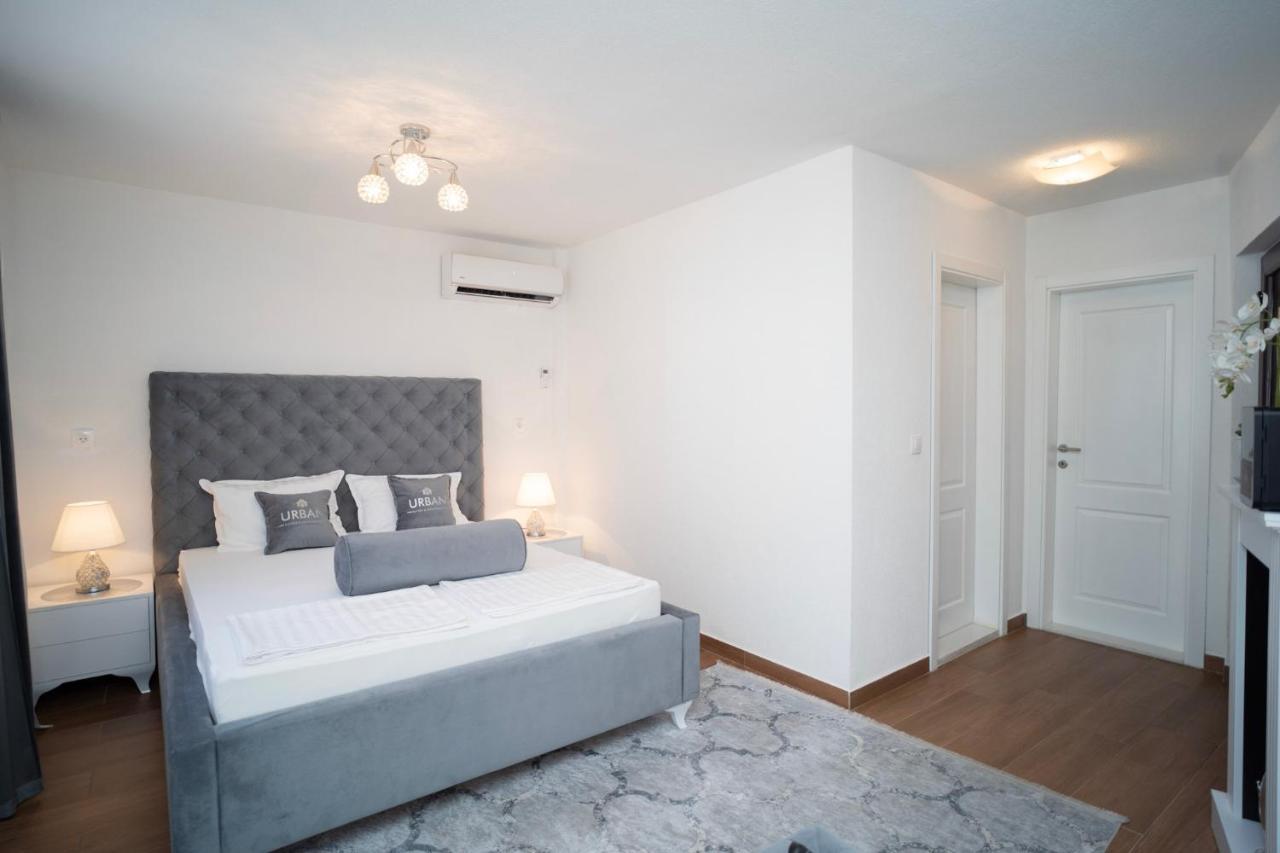 מוסטר Urban Suites & Apartments מראה חיצוני תמונה